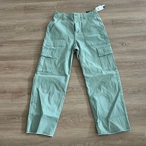 hollister high waisted green pants.